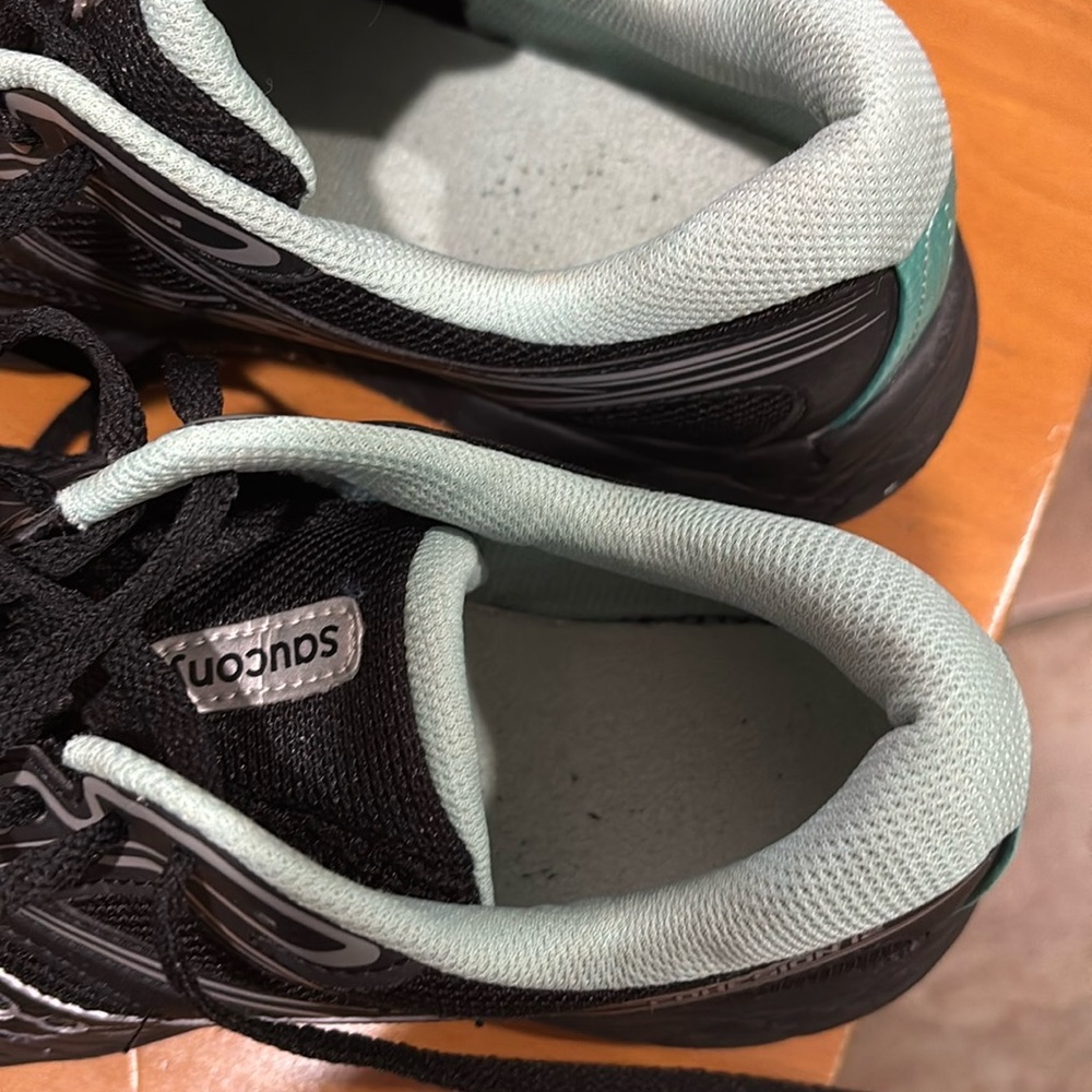 Saucony Black and Light Green Running Shoes - Picture 8 of 15